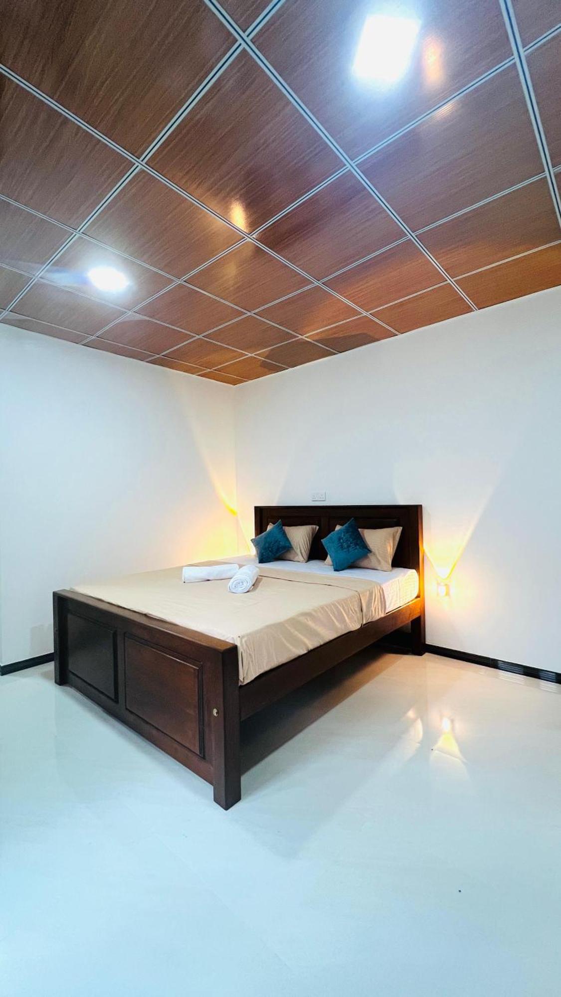 Udawalawa Safari Resort 우다왈라웨 외부 사진